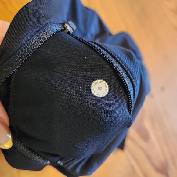 LULULEMON WOMENS LOT SPEED UP HR HIGH RISE SHORTS LINED BLACK BLUE SZ 9 RUNNING - Picture 5 of 9